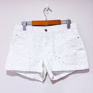 INSIDER‎ White jeans shorts with embroidered flowers